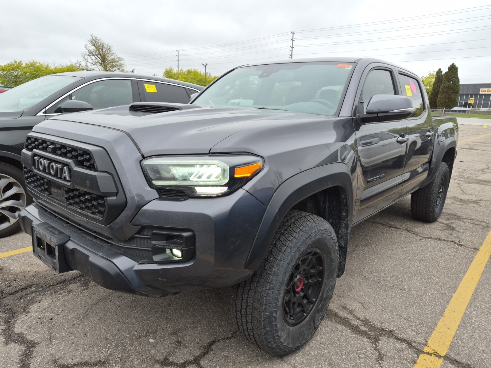 TOYOTA TACOMA