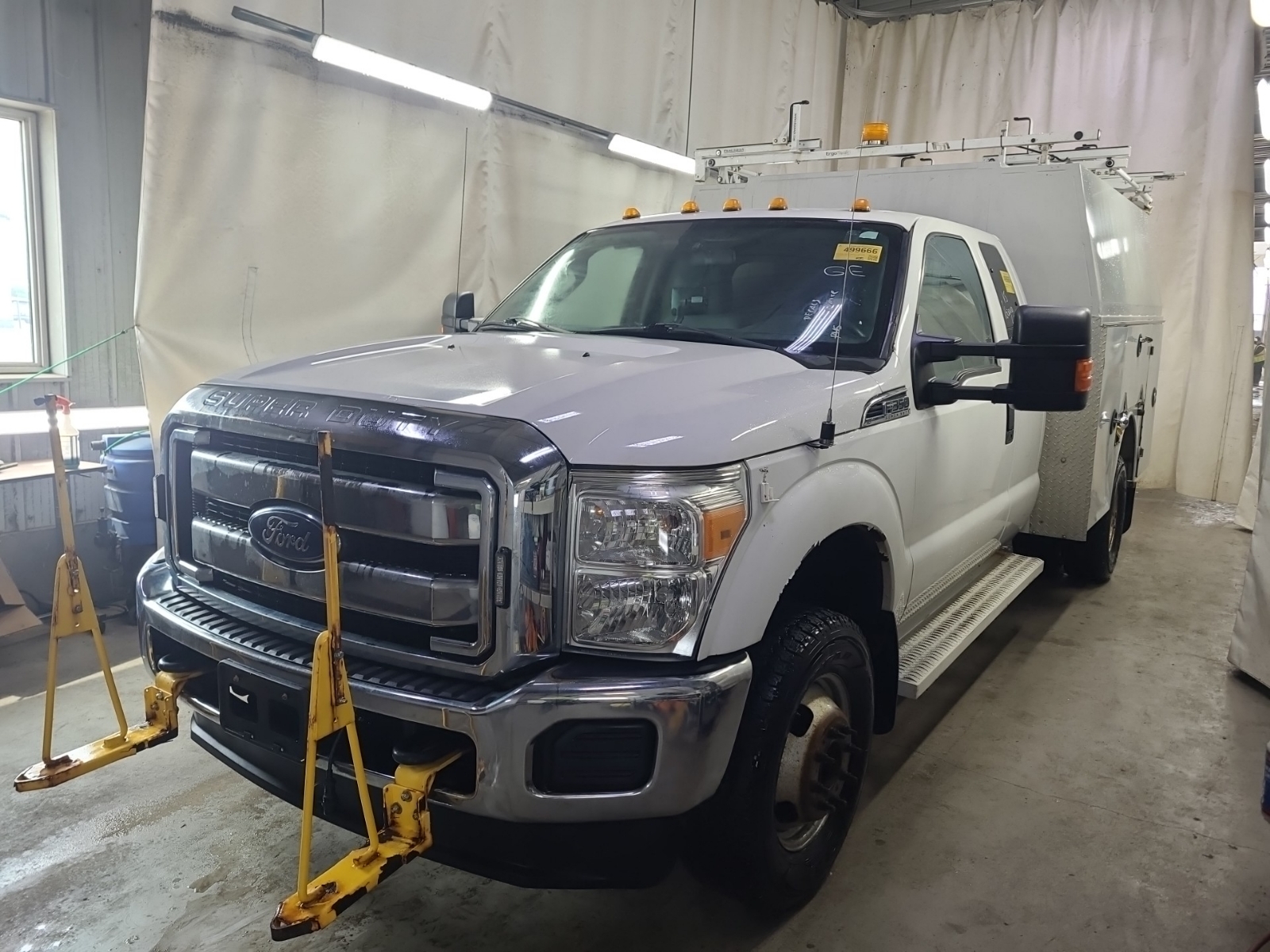 FORD SUPER DUTY F-350 DRW