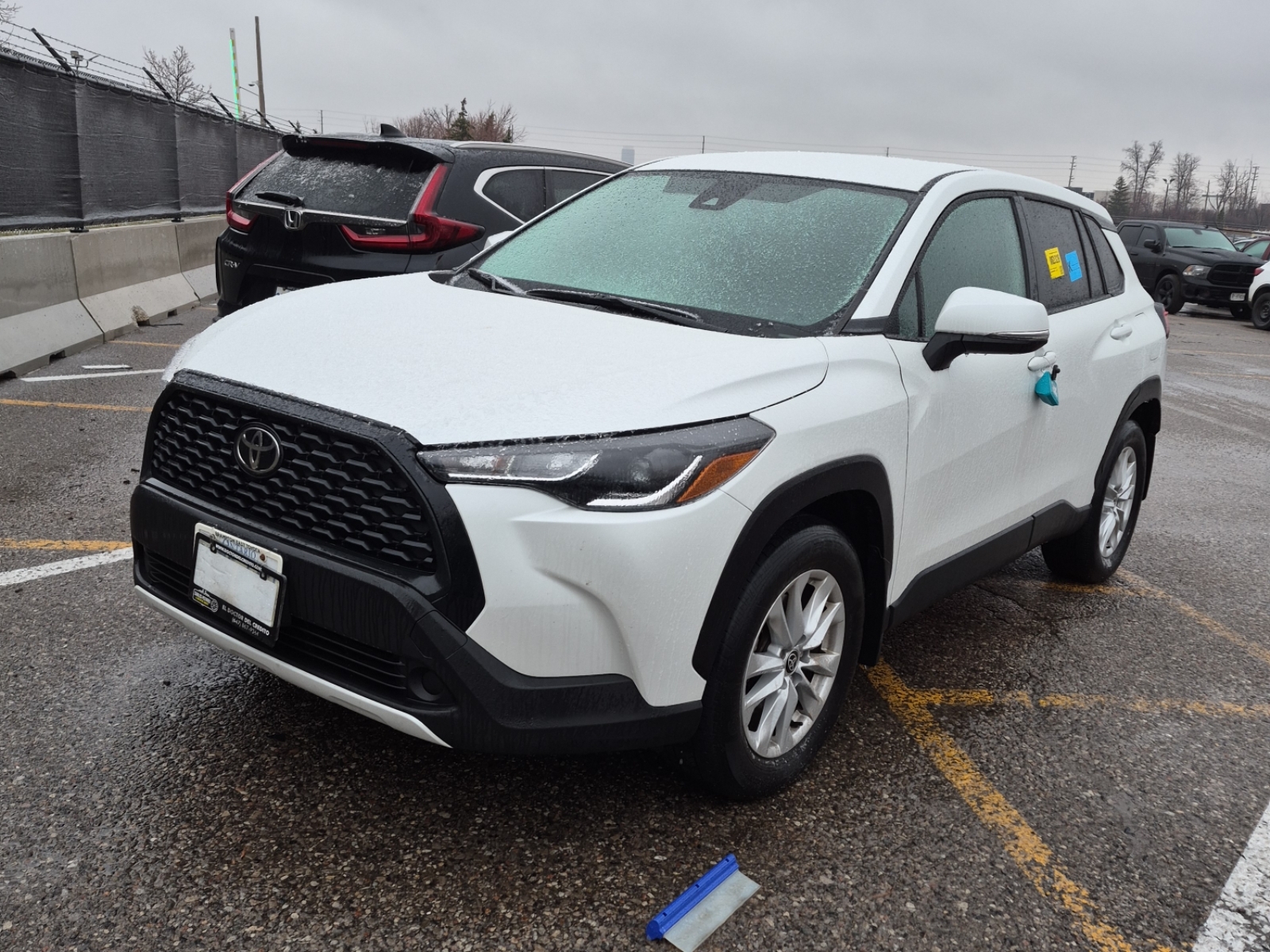 TOYOTA COROLLA CROSS