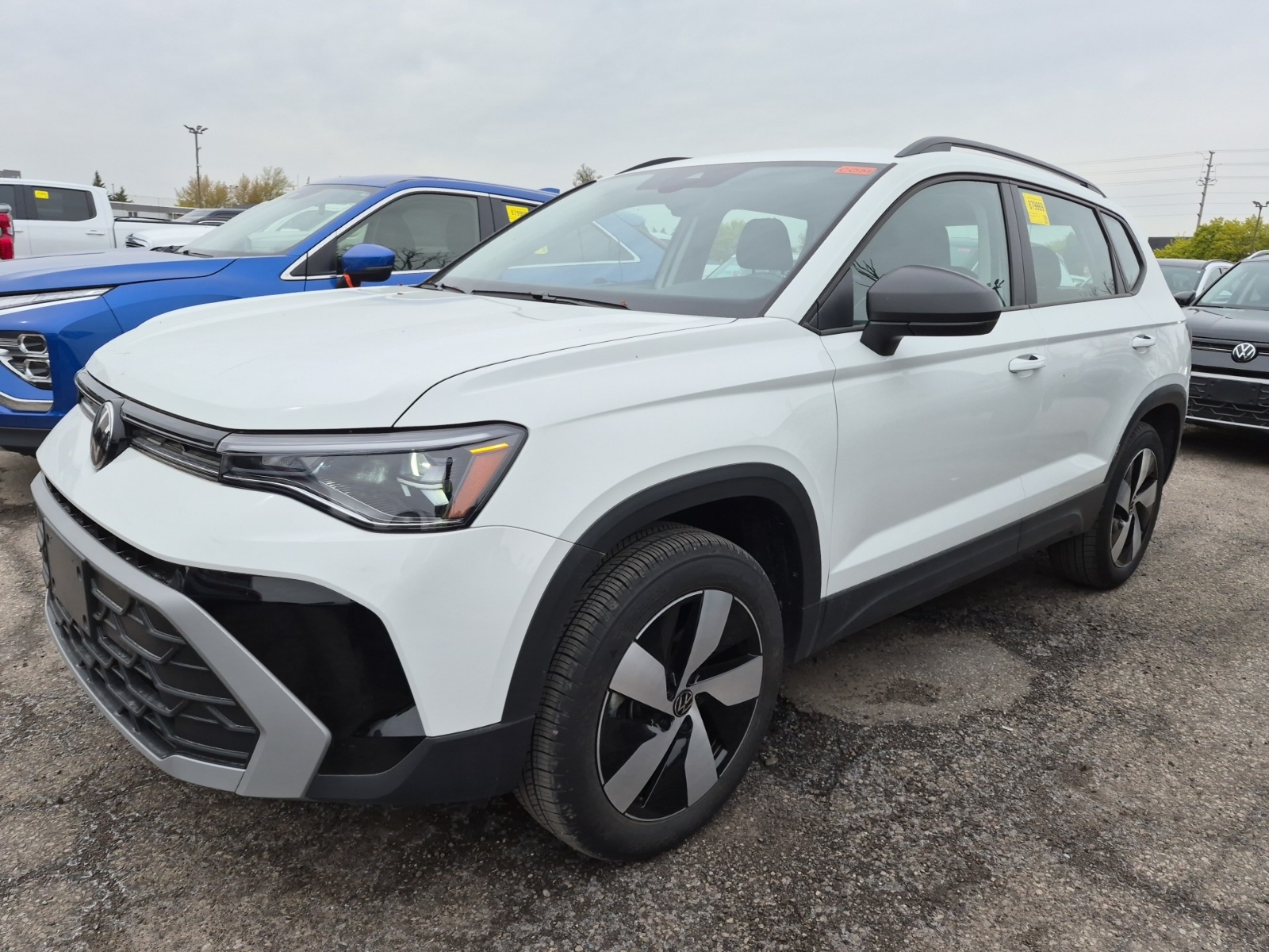 VOLKSWAGEN TAOS
