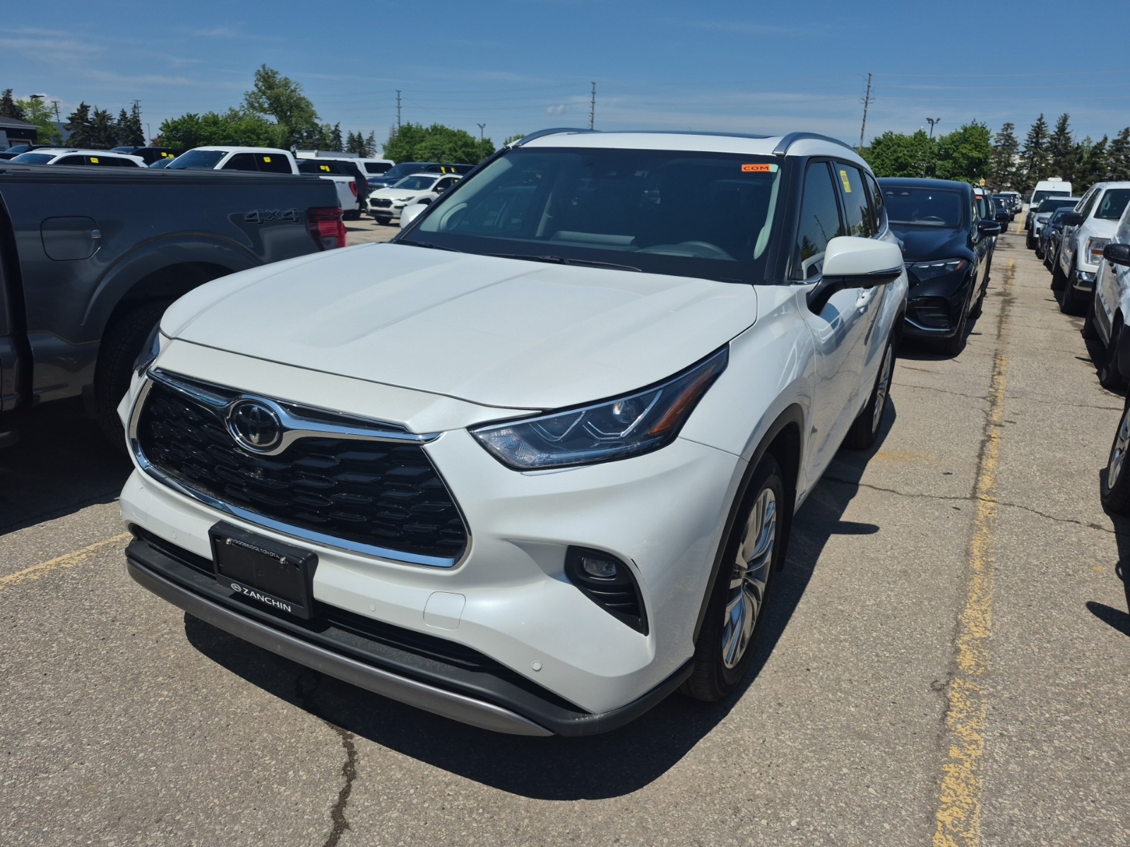 TOYOTA HIGHLANDER