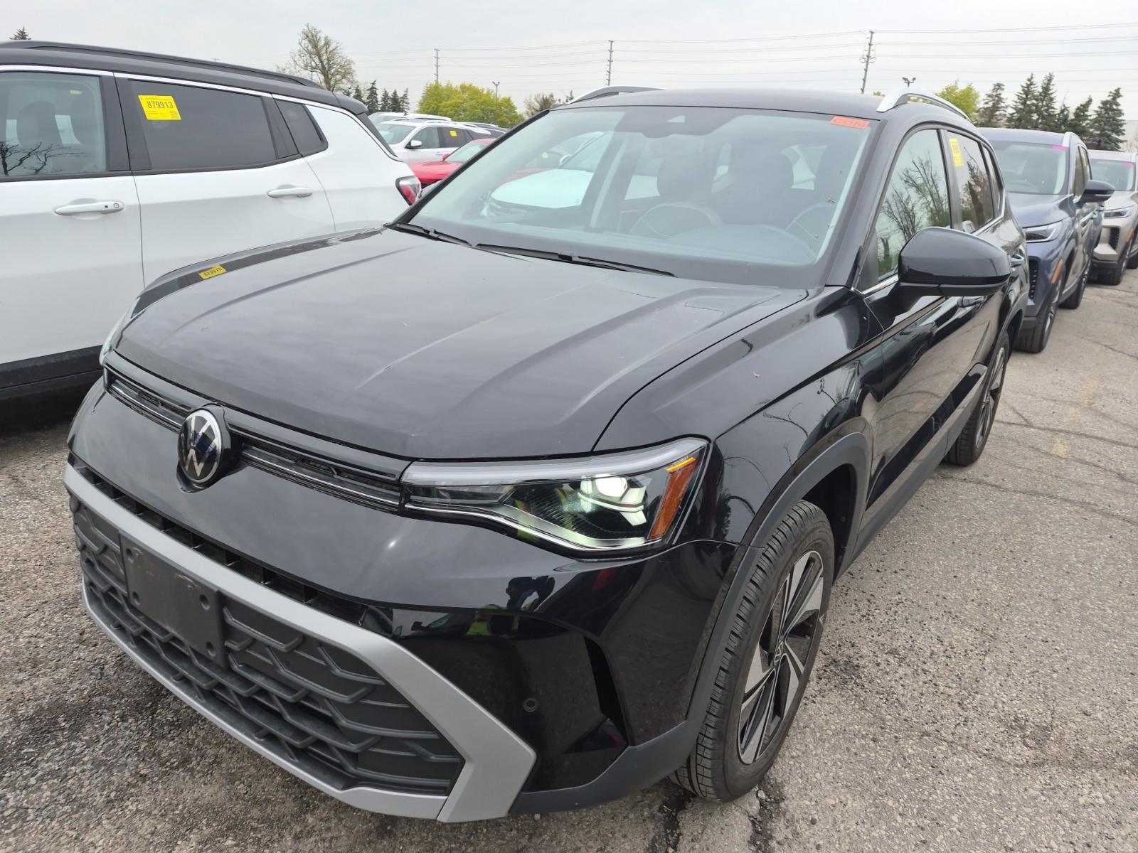VOLKSWAGEN TAOS