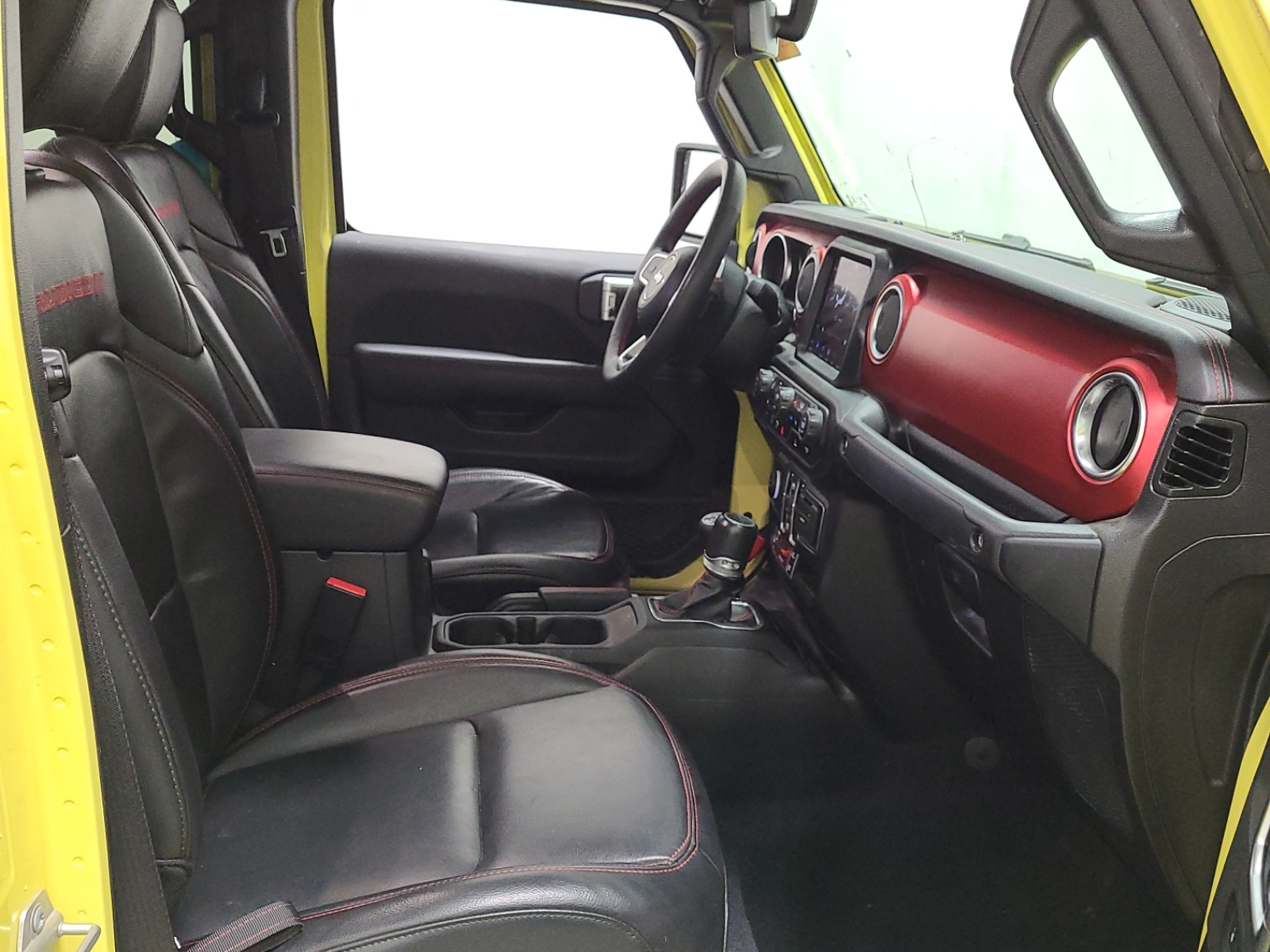 Снимка на автомобил 24