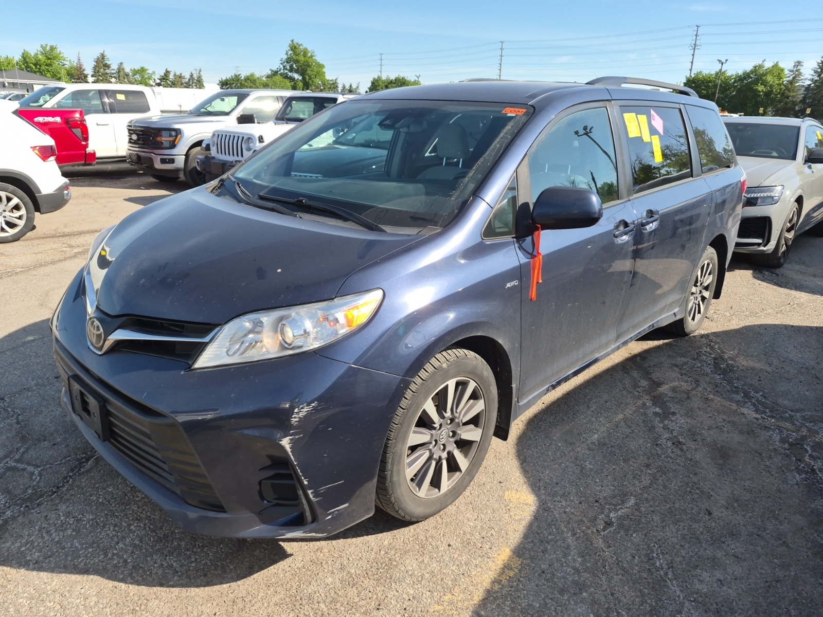 TOYOTA SIENNA