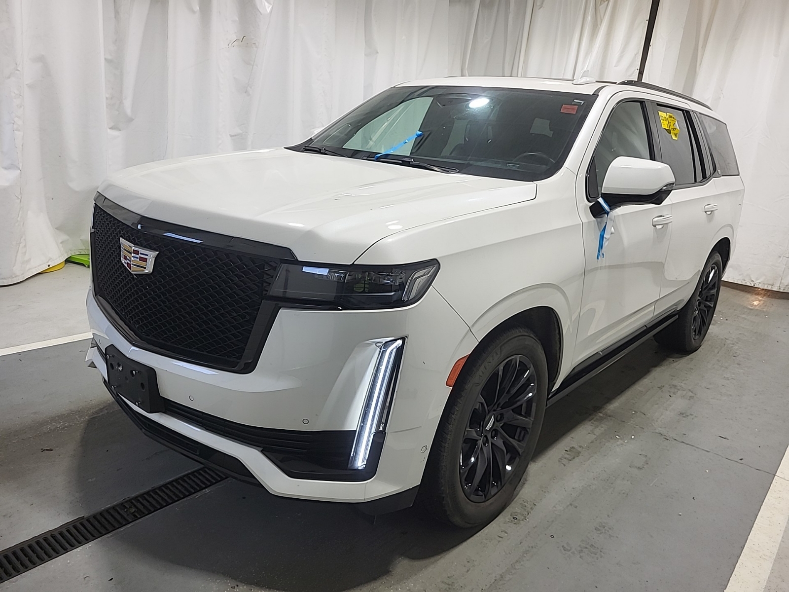 CADILLAC ESCALADE