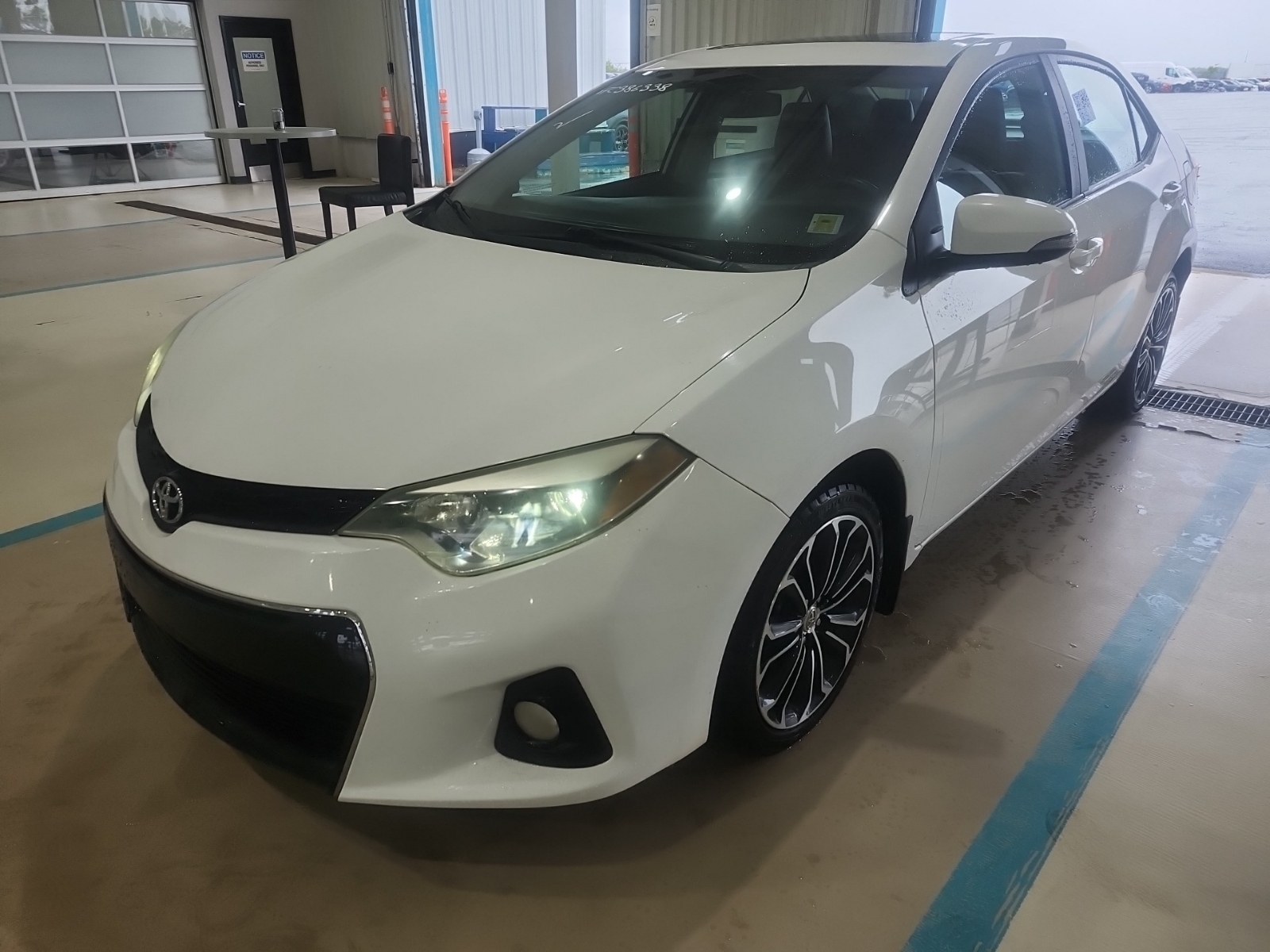 TOYOTA COROLLA