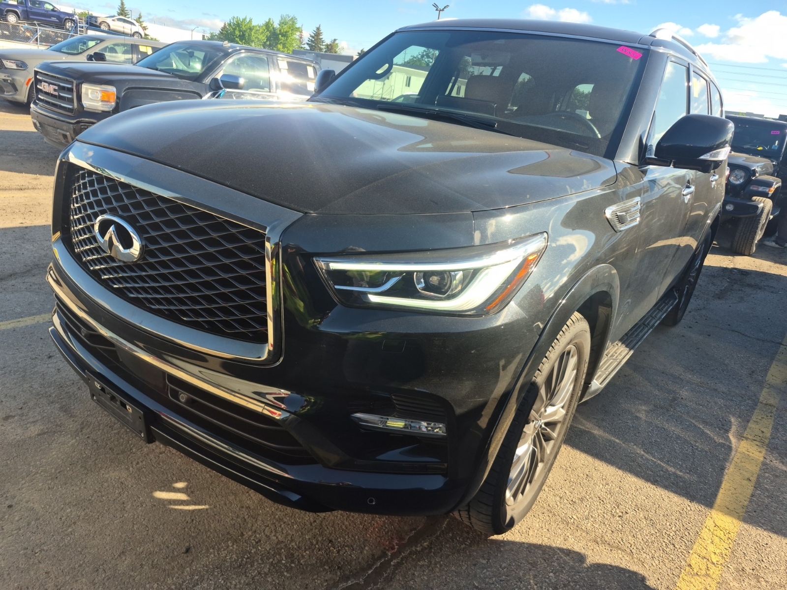 INFINITI QX80