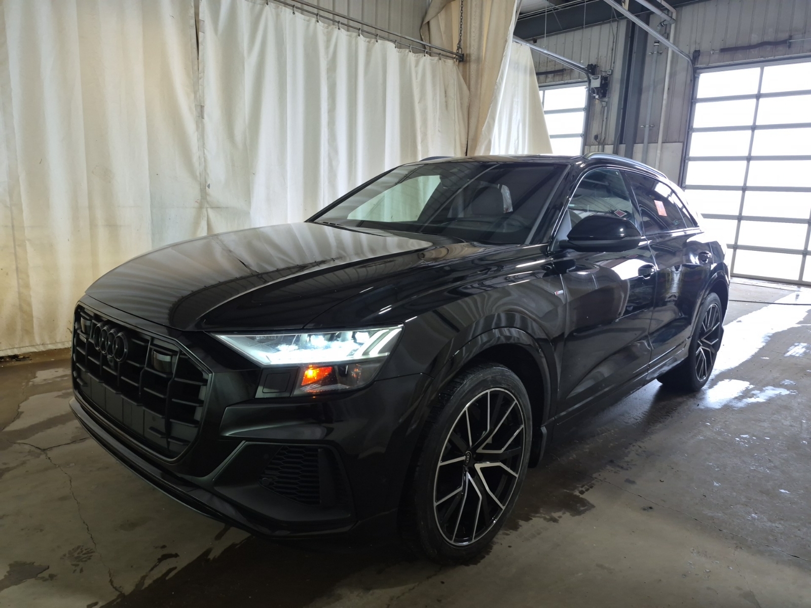 2022 Audi Q8