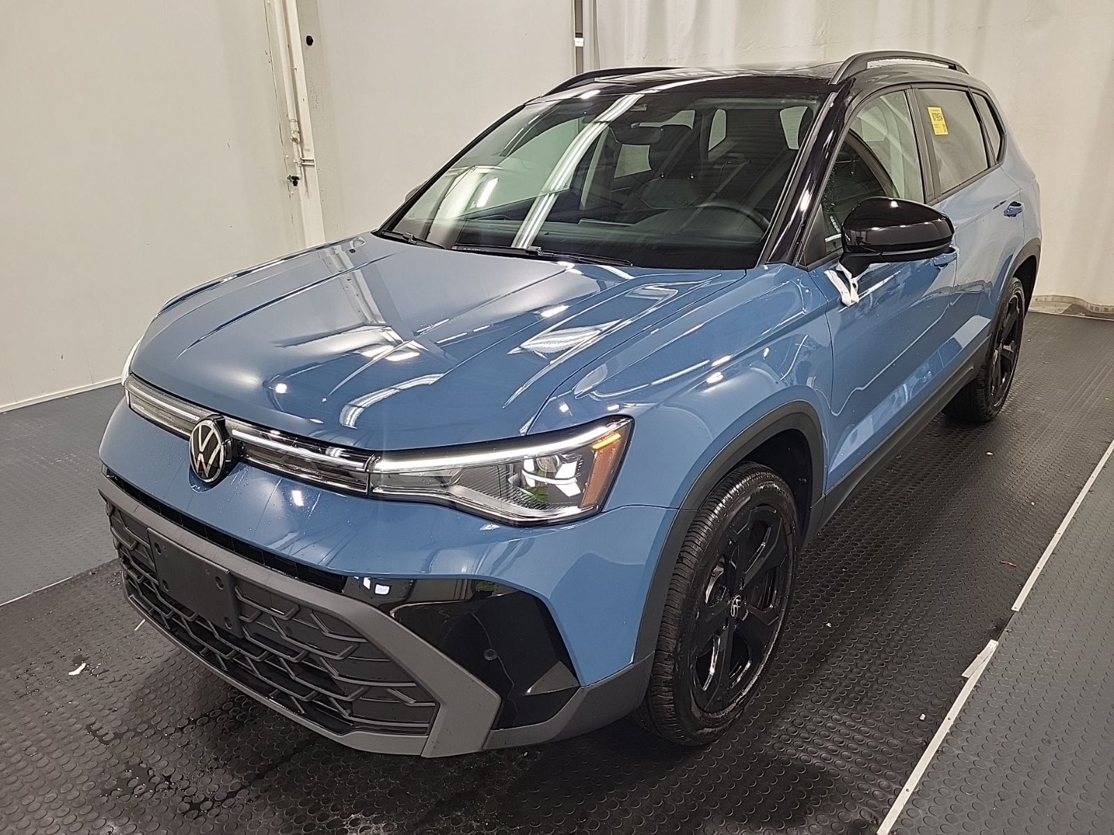 VOLKSWAGEN TAOS