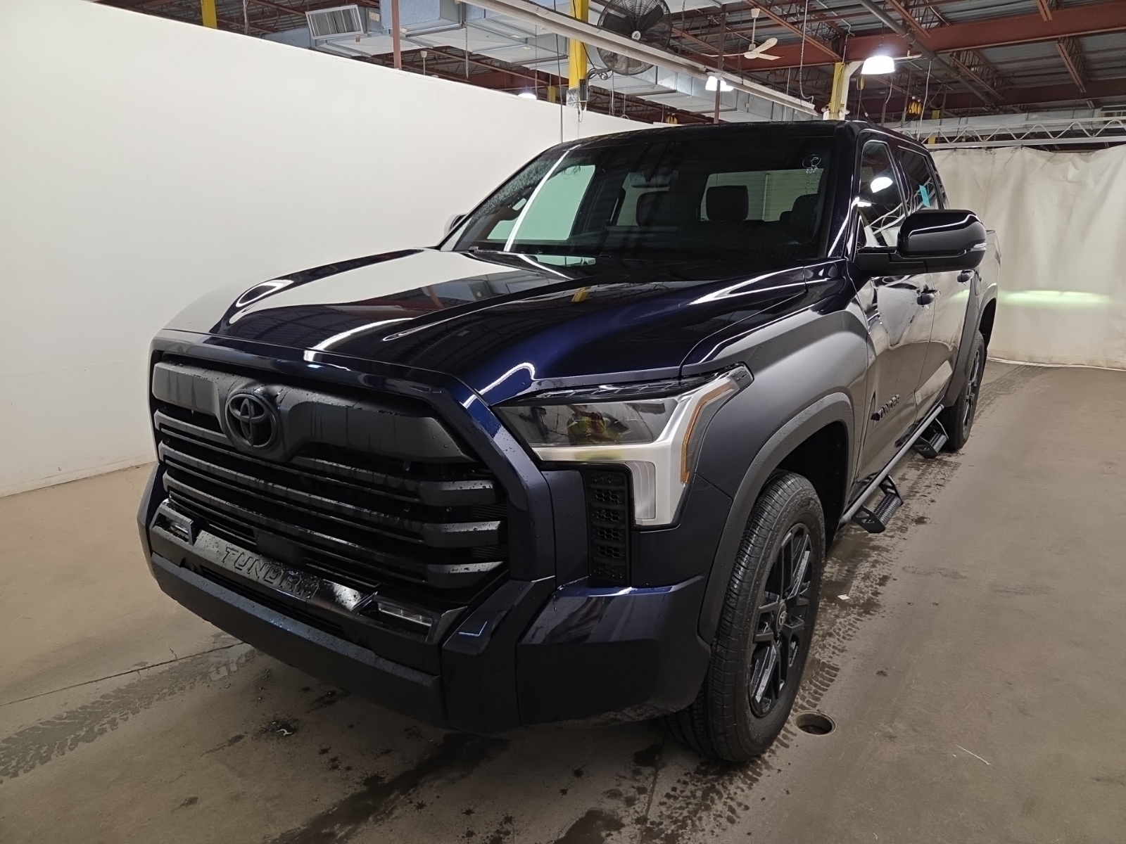 TOYOTA TUNDRA