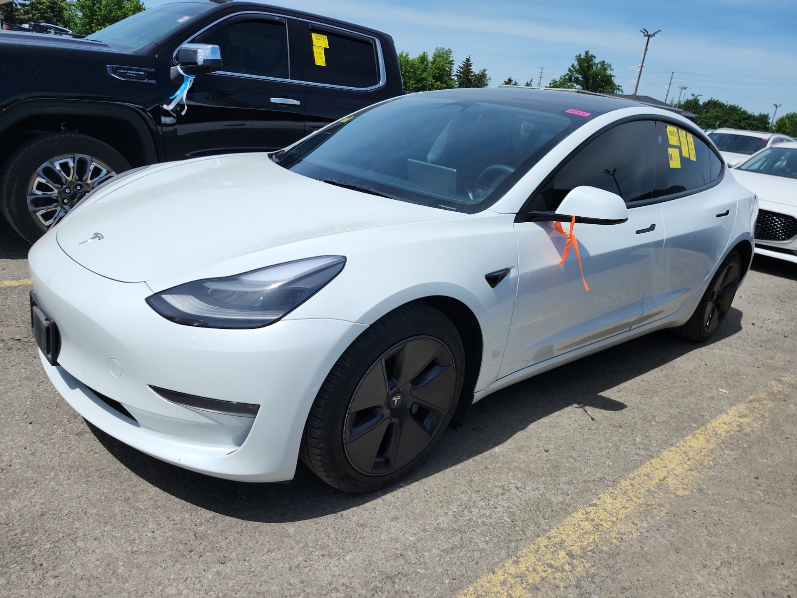 TESLA MODEL 3