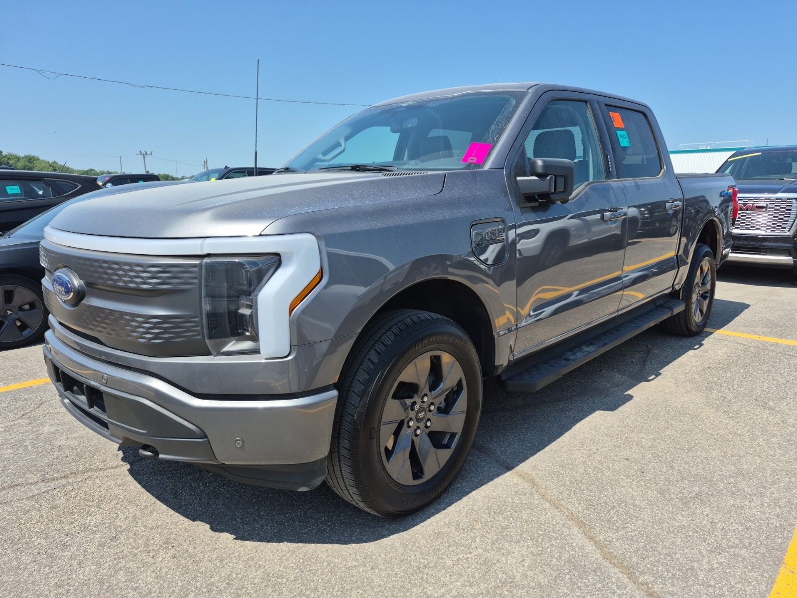 FORD F-150 LIGHTNING