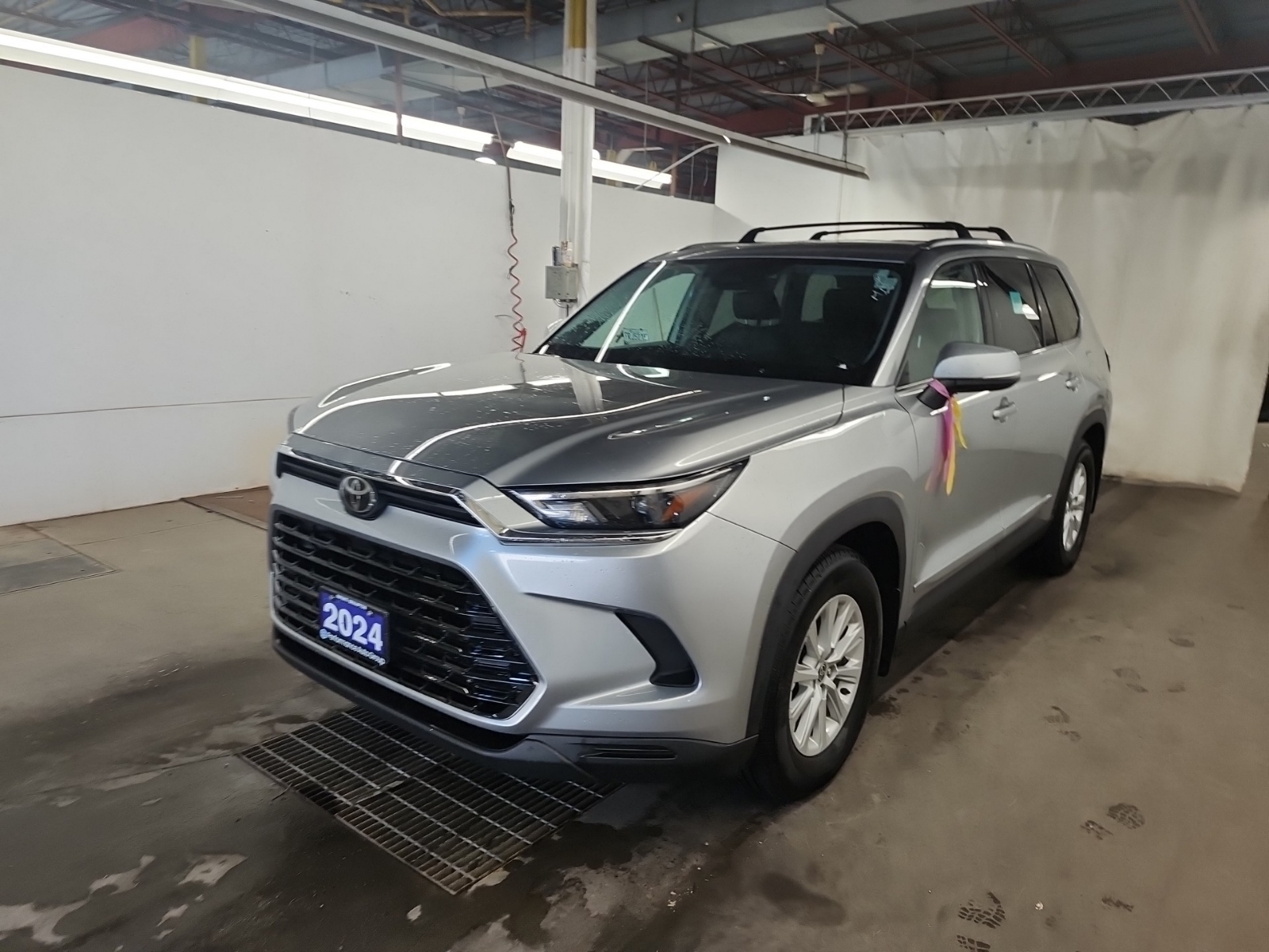 TOYOTA GRAND HIGHLANDER